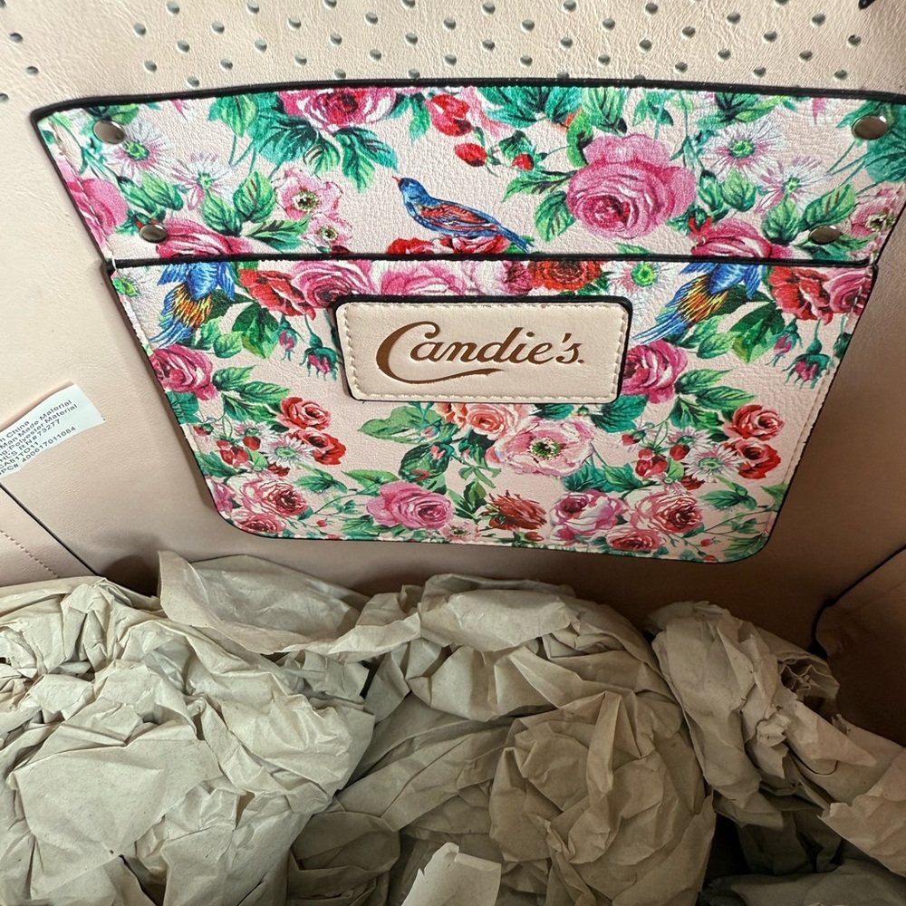 Candie's Floral Patterned Tote